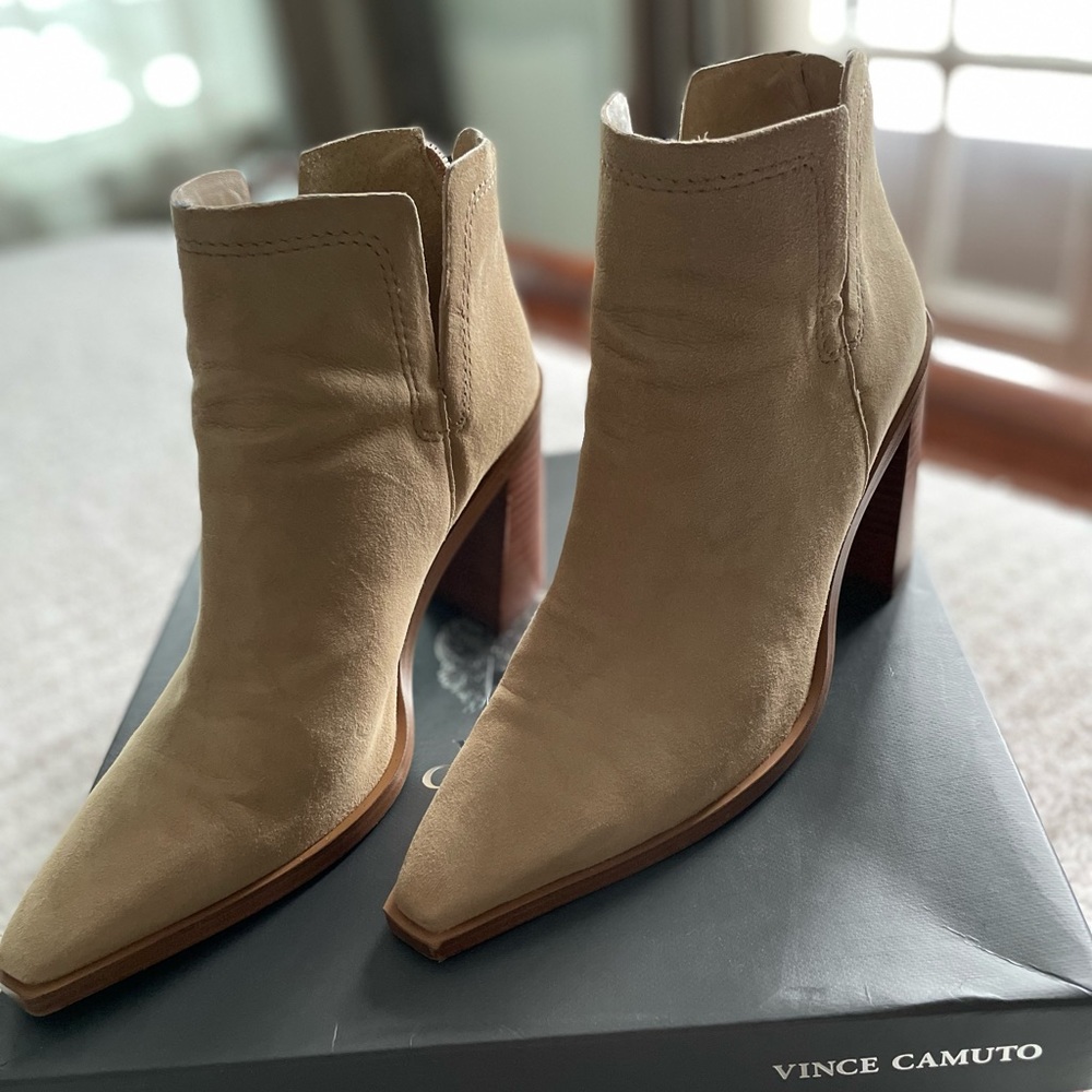 Vince Camuto Welland Bootie - 8.5